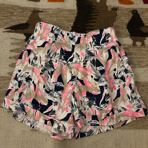 NWOT Printed Elastic Shorts - Free Size - Picture 2 of 3